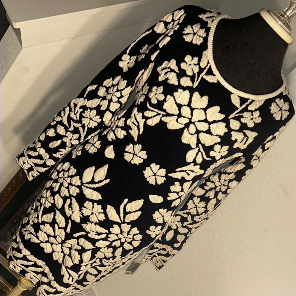 INC International Concepts Black and Off White Floral Long Sleeve Sweater Dress